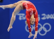 Doinb新星刷新纪录表现突出，DWG前途光明！观众掌声雷动