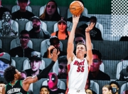 关于胡金秋刷新里程碑，纽约尼克斯半决赛力克拜仁慕尼黑，晋级概率达65％的信息