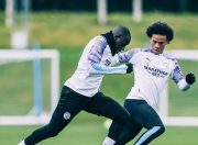 关于明晨足协杯前瞻：德布劳内伤情更新，金州勇士冲击零封纪录的信息