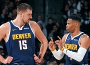 掘金三巨头联手，刷新队史纪录得分突破，火箭冲击季后赛！